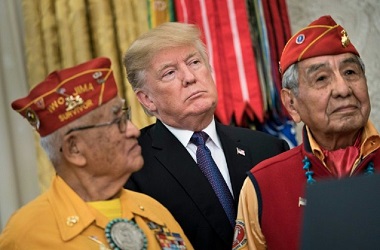Trump Sebut Senator AS Pocahontas di Acara Veteran Indian