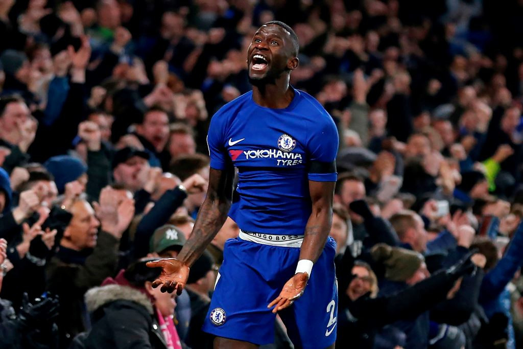 Selebrasi Antonio Rudiger usai membobol gawang Swansea City. (Foto: AFP/Ian Kington)