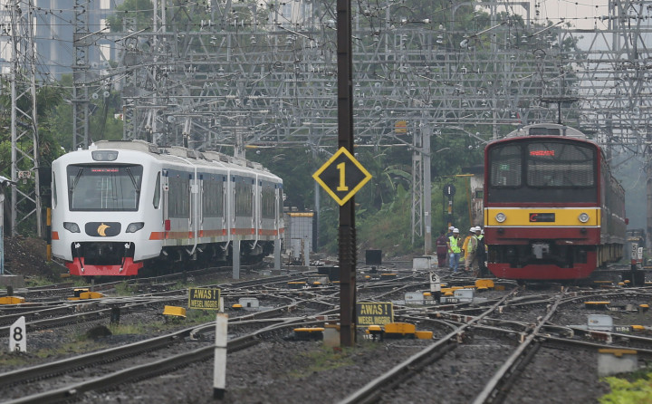 Keberangkatan KRL Lintas Duri-Tangerang Menyesuaikan KA Bandara