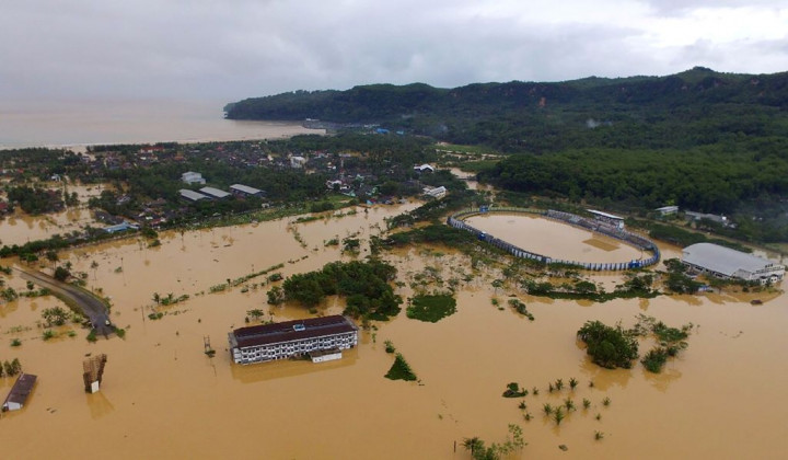 20 Orang Meninggal Akibat Banjir dan Longsor Pacitan