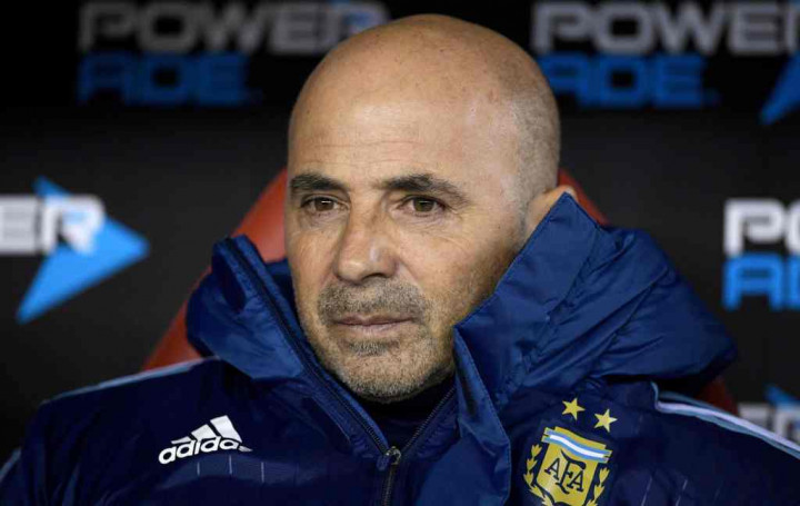 Sampaoli tak Peduli dengan Kritikan Maradona