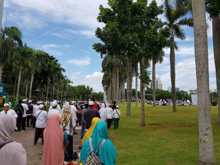 Massa Reuni Alumni 212 Bubarkan Diri