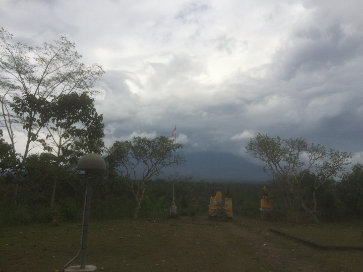 Gunung Agung Tremor Selama 20 Menit