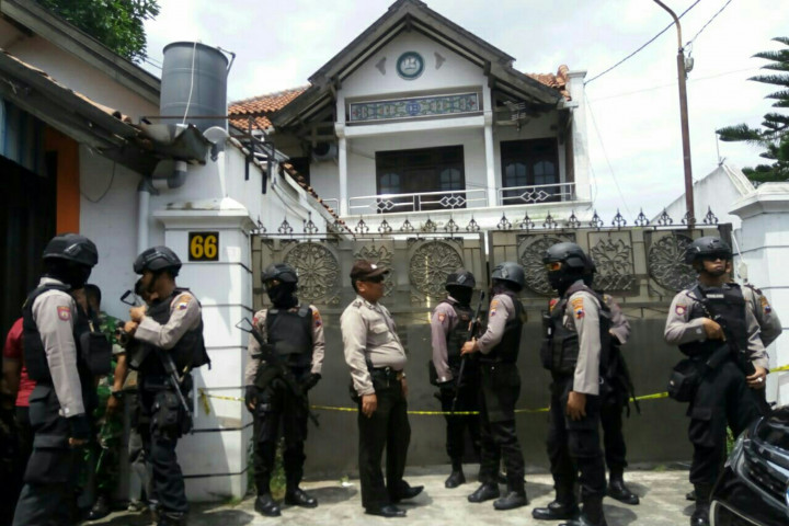 Tujuh Orang Dicokok dalam Penggerebekan Pabrik PCC di Solo