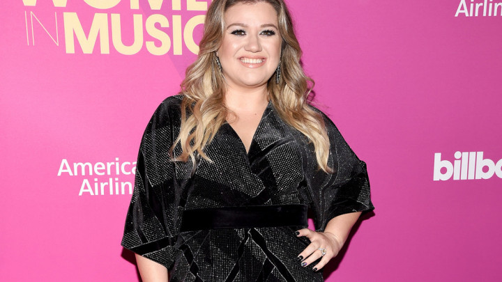 Rumah Kelly Clarkson Dibobol Pencuri, Bagaimana Kondisinya Saat Ini?
