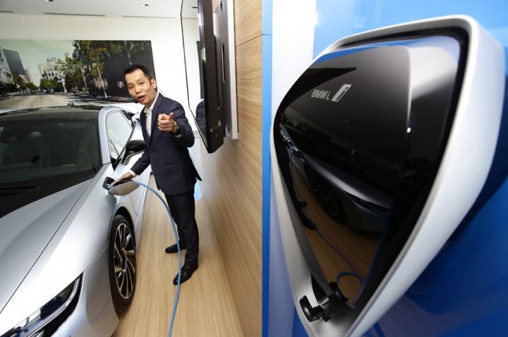 'Tanpa SPLU', BMW Siap Main Mobil Listrik