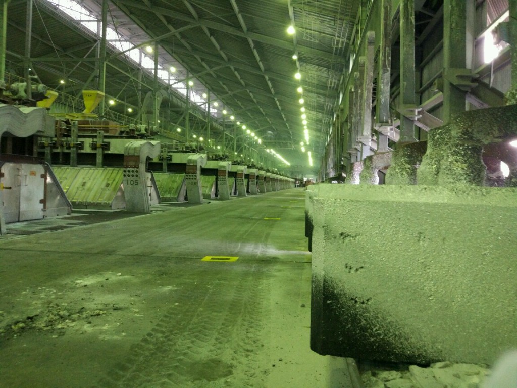 Pabrik peleburan alumina milik Inalum (Foto: MTVN/Desi Angriani)
