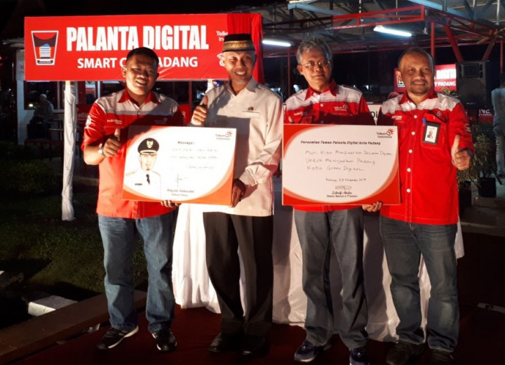 Telkom Dukung Komitmen Pemda Wujudkan Digitalisasi Kota Bukittinggi dan Padang