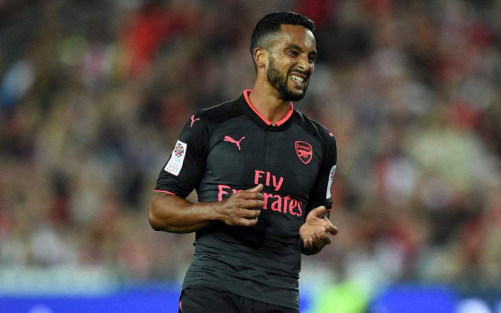Walcott: Pemain Ingin Buat Wenger Pusing