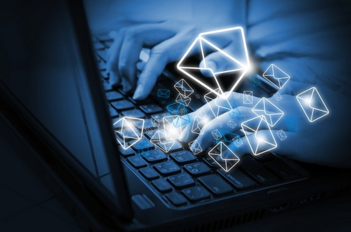 Apa Fungsi CC dan BCC pada Email?