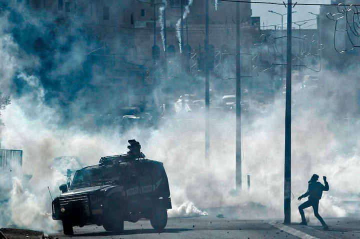 Protes Kebijakan Trump Terus Berlanjut di Tepi Barat