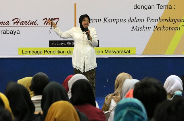 Risma Sebut Penghargaan Bukan Tujuan Pemkot Surabaya