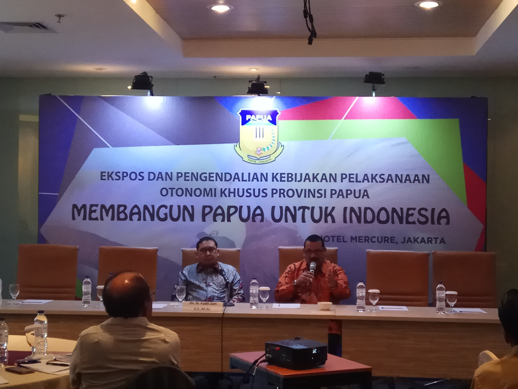 Kiri Fadli Zon, kanan Kepala Bappeda Papua, Muhammad Musa'ad--Medcom.id/Faisal Abdalla