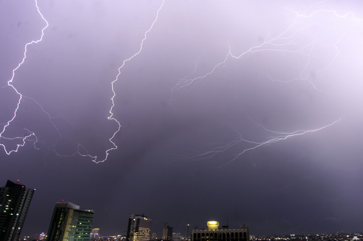 Jabar Diprediksi Hujan saat Malam Pergantian Tahun