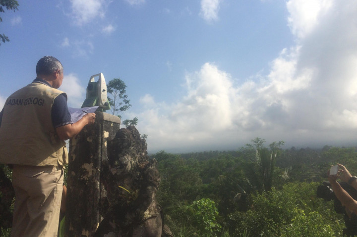 Masyarakat Diimbau Tak Nekat Langgar Zona Bahaya Gunung Agung