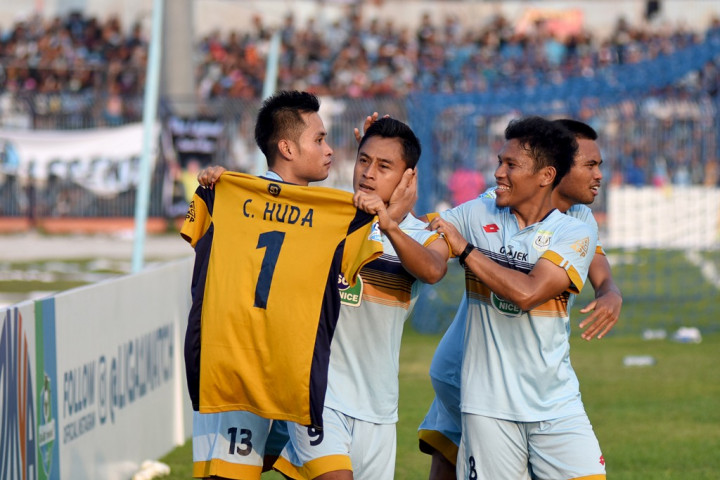Persela Cari Kiper Pengganti Choirul Huda