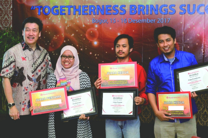 Metrotvnews.com Raih Penghargaan dari Bank Mayora