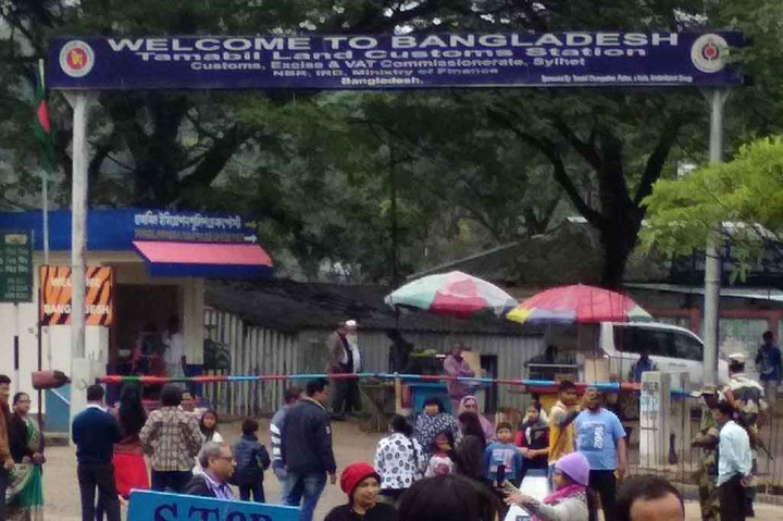Jalan-Jalan ke Pos Perbatasan India-Bangladesh di Dawki