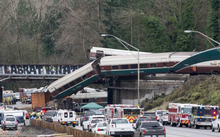 Three Dead as Train Derails Over Washington State Highway