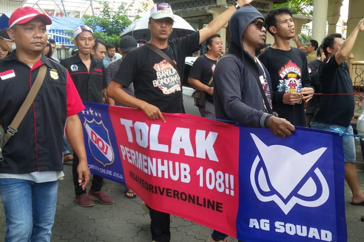 Ojek Daring DIY Libur 24 Jam Protes Permenhub 108/2017