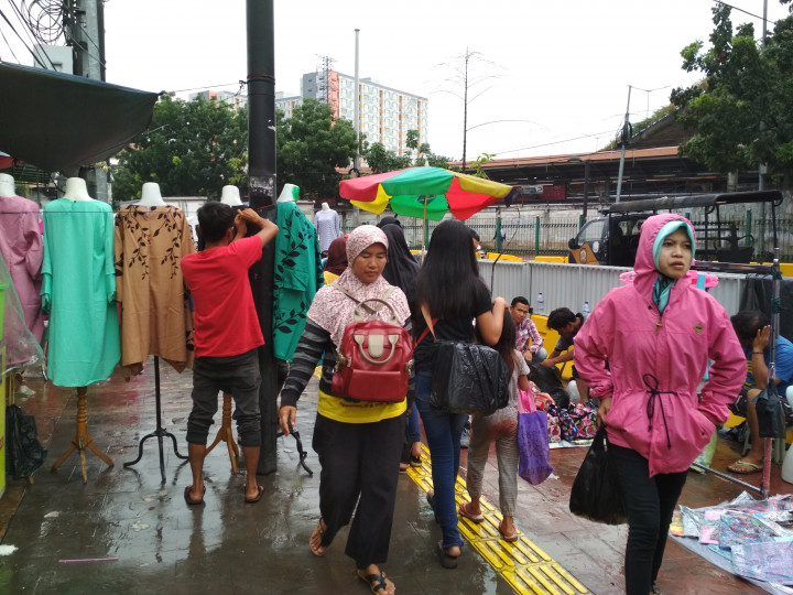 PKL Tanah Abang Ber-KTP DKI Masih Didata