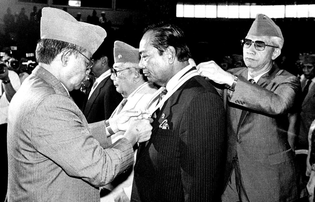 Sukamdani Sahid Gitosardjono (tengah). ANT/Foto Arsip.