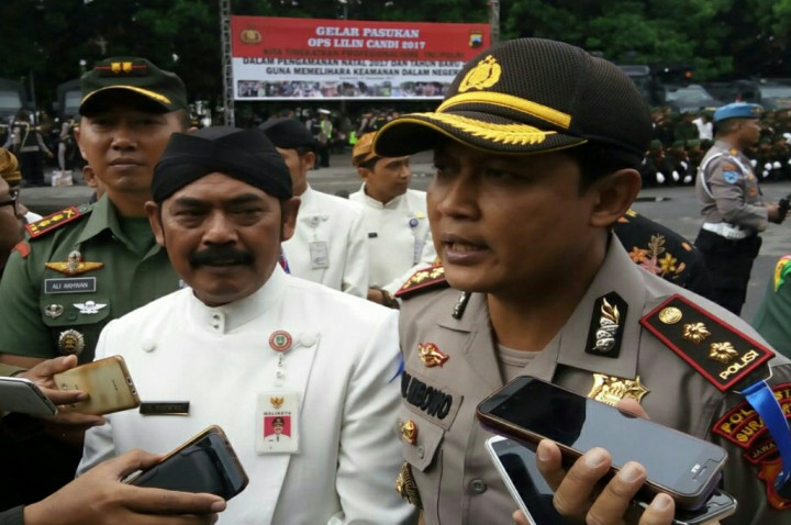 Bukan Petasan, Gong Meriahkan Malam Tahun Baru di Surakarta