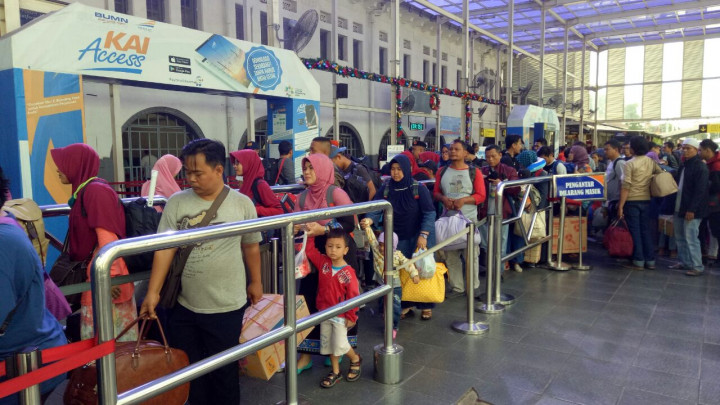 Cerita Pelancong Memilih Mudik dengan Kereta Api