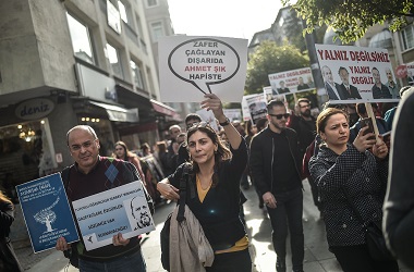 Hakim Usir Jurnalis dari Ruang Sidang di Turki
