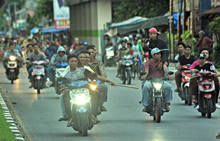 Faktor Keluarga Bukan Satu-satunya Alasan Remaja Ikut  Geng Motor