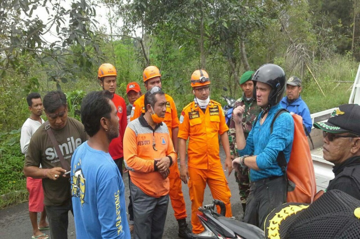 Warga Asing Pendaki Gunung Agung Mengaku tak Tahu Status Awas