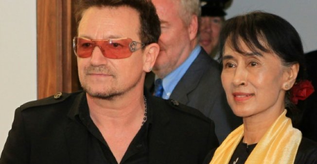 Dulu Mendukung, Kini Bono U2 Minta Aung San Suu Kyi Mundur
