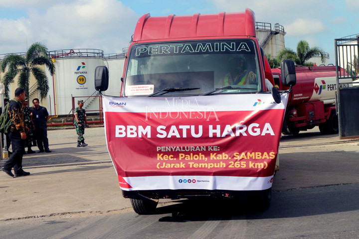 Jokowi Resmikan 16 Penyalur BBM Satu Harga