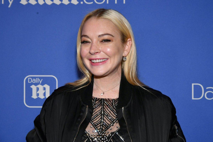 Lindsay Lohan Digigit Ular saat Liburan di Thailand