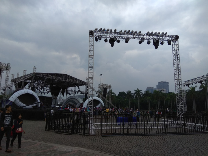 Persiapan Malam Tahun Baru di Monas Capai 90%
