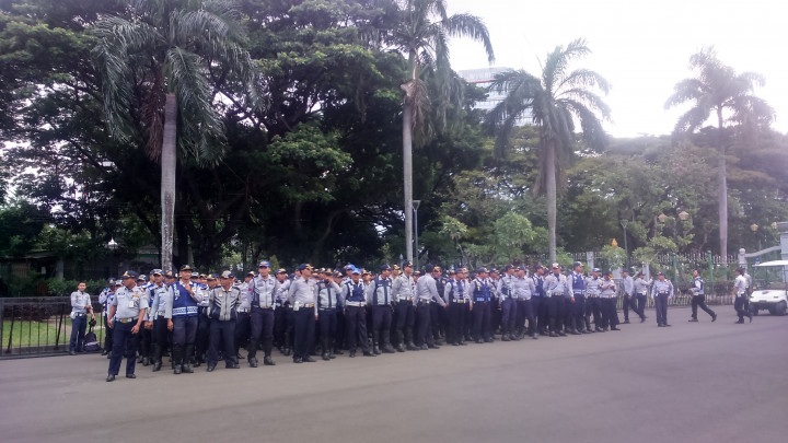 444 Petugas Dishub Disiagakan Sepanjang Monas dan Bundaran HI