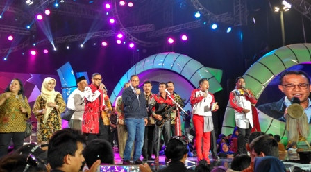 Anies Baswedan Tutup Akhir Tahun Dengan Nyanyi Dangdut