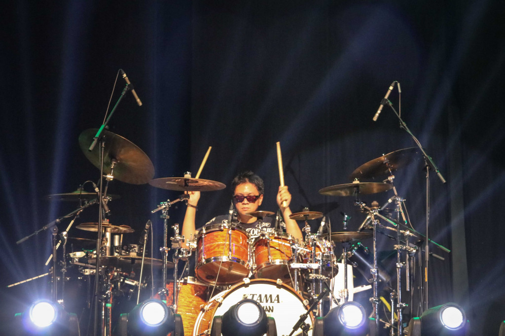 Fajar Satritama mengungkapkan bahwa Edane tengah menyiapkan materi musik untuk 2018 (Foto: Agustinus Shindu Alpito)