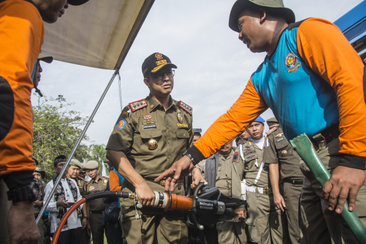 Anies tak Masalah Taman di Monas Rusak Usai Pesta Tahun Baru