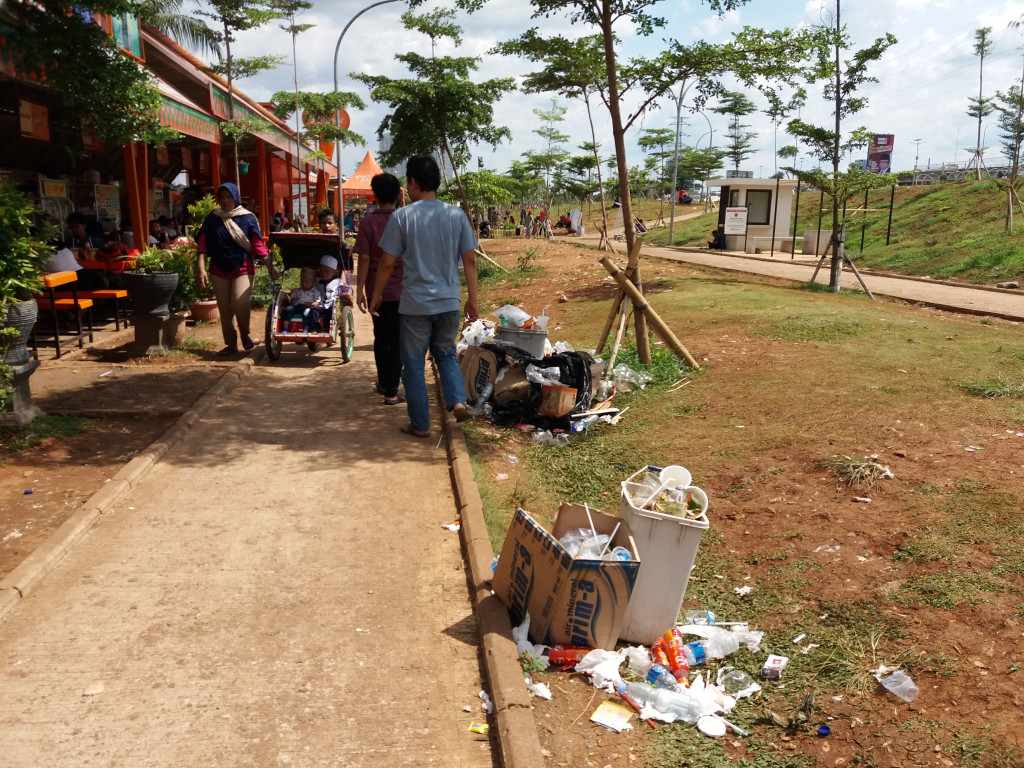 Tumpukan sampah di salah satu sudut RPTRA Kalijodo, Jakarta Utara/Medcom.id/Fiona Yosefina