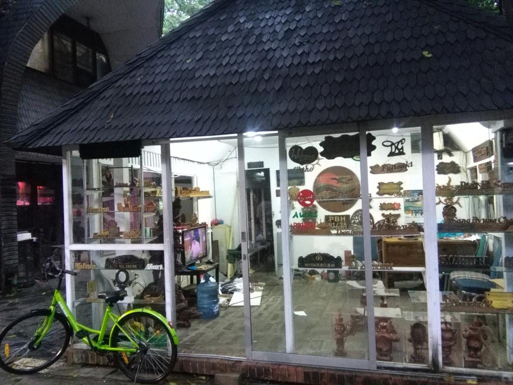 Salah satu toko di Pasar Seni Ancol, Jakarta Utara/Medcom.id/M AL Hasan