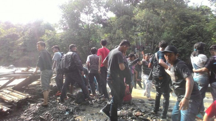 Jembatan di Lokasi Wisata Roboh, 30 Orang Terluka