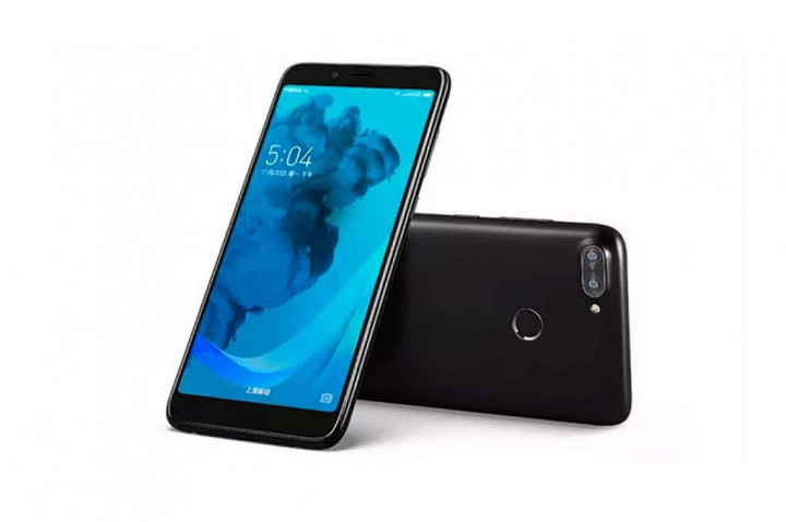 Lenovo K320t, Ponsel Pertama Lenovo Berlayar 18:9