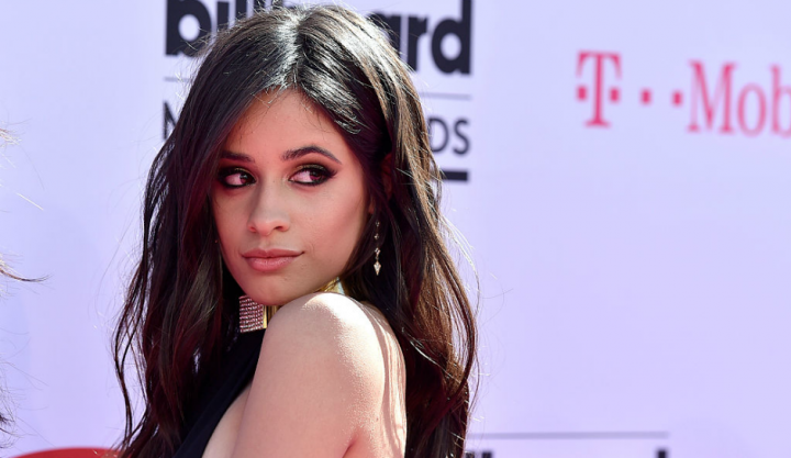 Camila Cabello Menangis Berulang Kali Melihat Video Musik Terbarunya