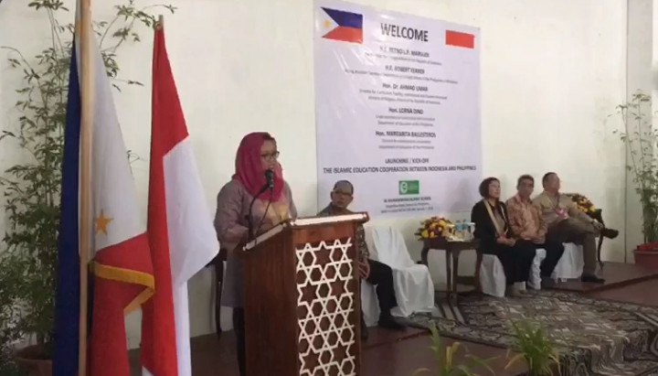 Warga Keturunan Indonesia di Filipina Diberi Paspor RI