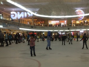 Pilih Permainan di Mal yang Tepat untuk Anak