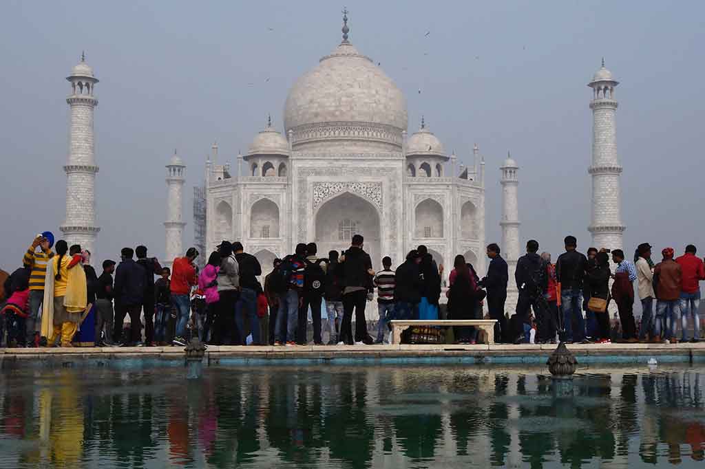India Batasi Pengunjung Taj Mahal