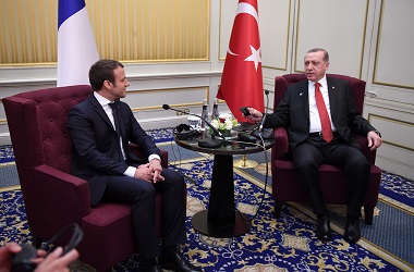 Coba Berbaikan dengan Eropa, Erdogan Kunjungi Paris