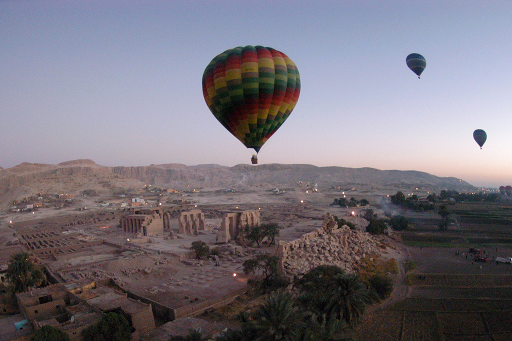 Balon Udara Jatuh di Mesir, 1 Tewas