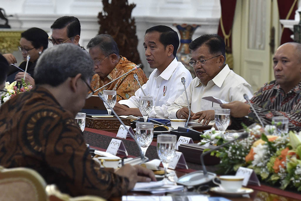 Jokowi Minta Menteri Fokus Investasi dan Perdagangan Luar Negeri